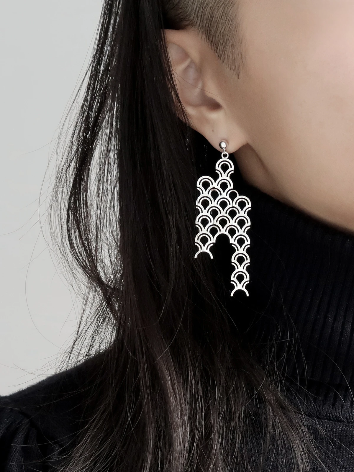 Nami Silver Earrings - Image 3